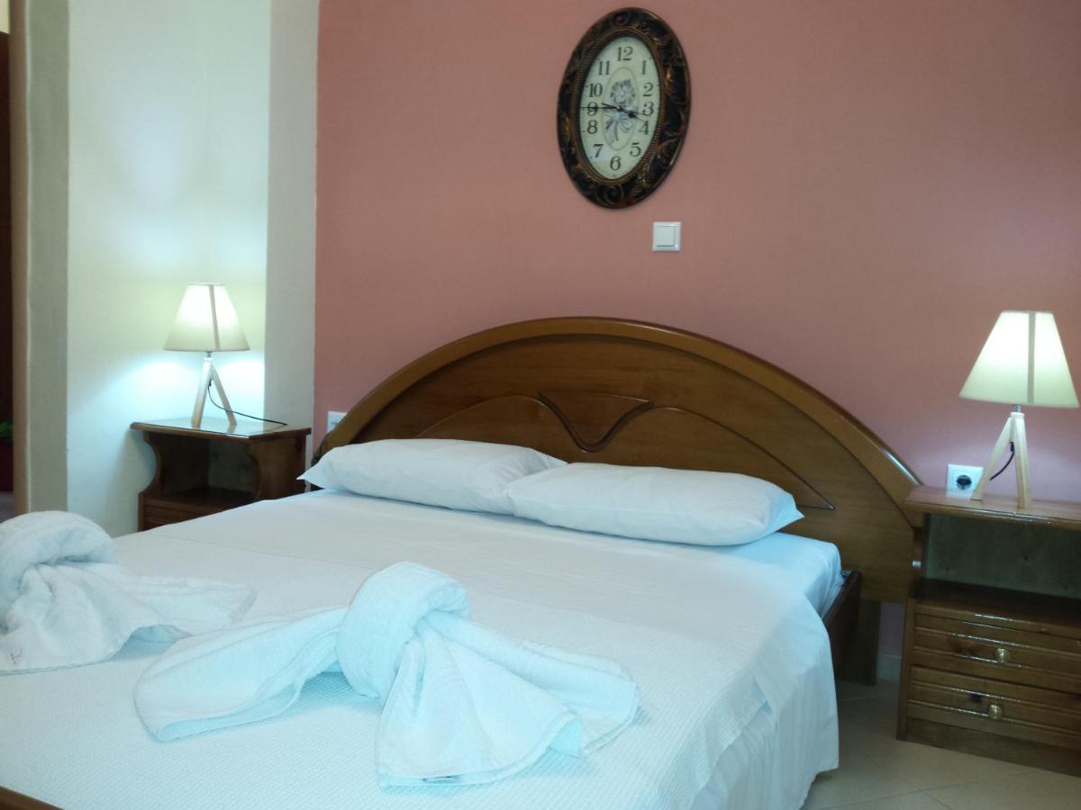 Rubini Homes Agia Marina エクステリア 写真