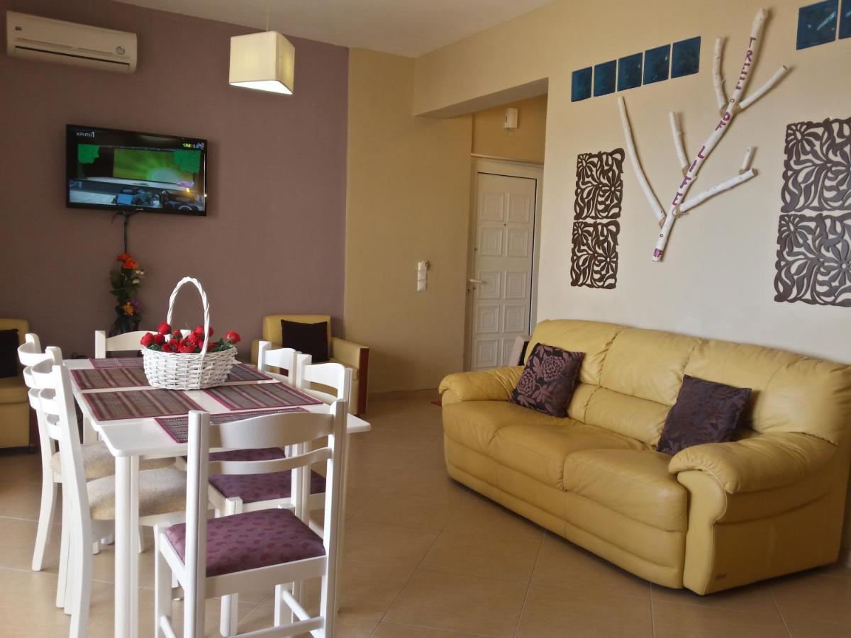 Rubini Homes Agia Marina エクステリア 写真
